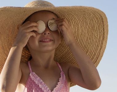 享受阳光时，如何有效抵御紫外线辐射？